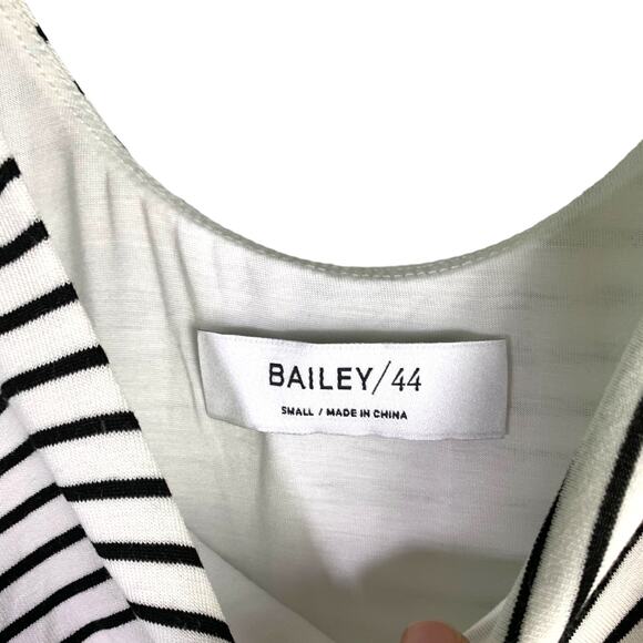 Bailey 44 Maxi Dress S White Black Striped Duststorm Ruched Scoop Neck NWT $198 - Picture 2 of 9